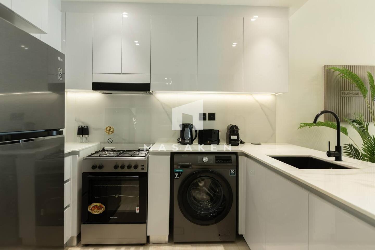 1 Bedroom In Jvc With Pool View Apartment